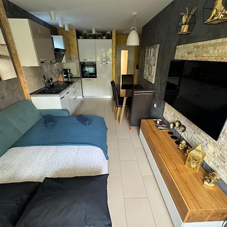 Apartment Astra With Private Parking 스플리트 외부 사진