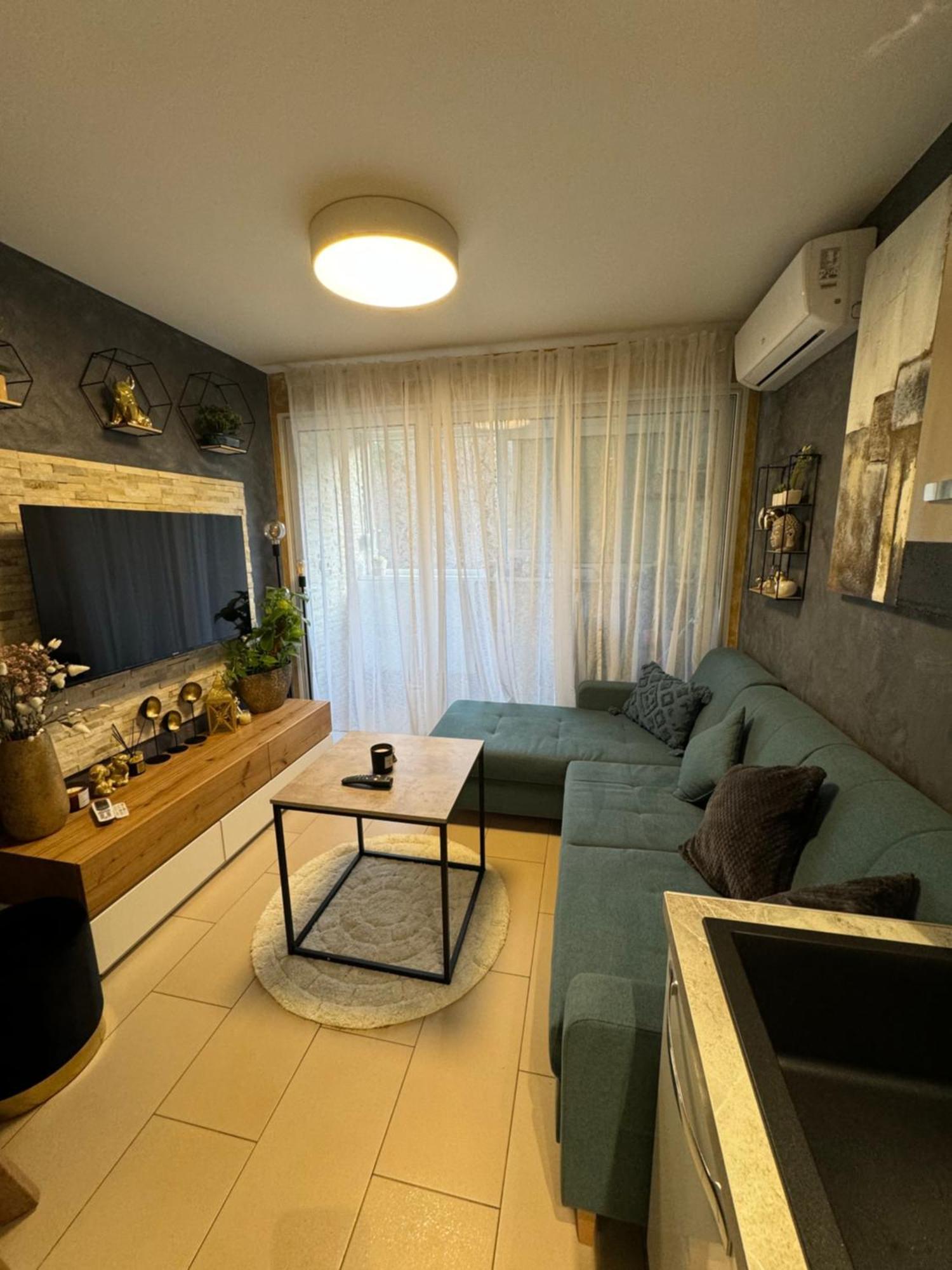 Apartment Astra With Private Parking 스플리트 외부 사진