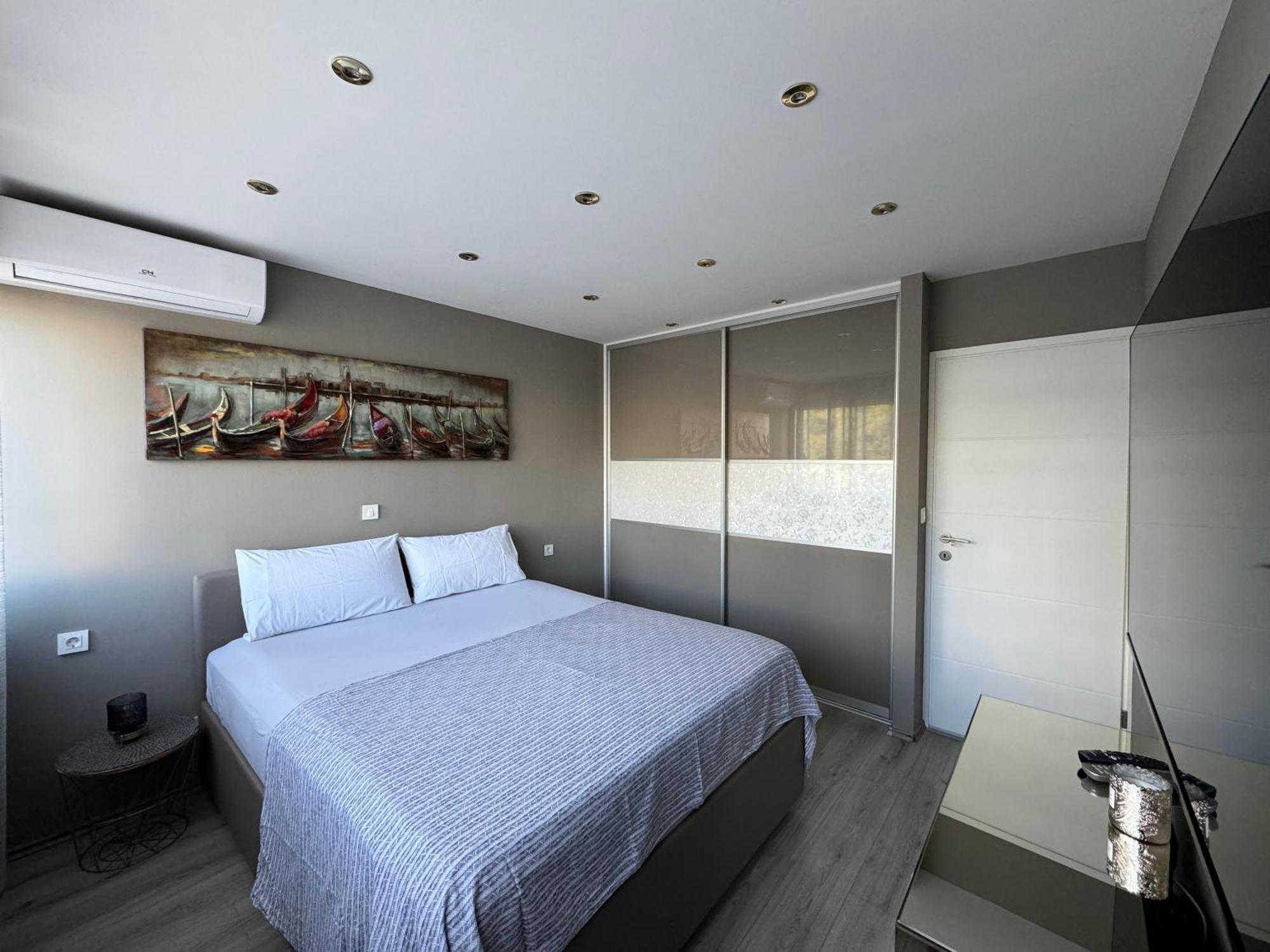 Apartment Astra With Private Parking 스플리트 외부 사진
